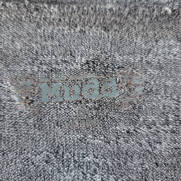 Mudd V Cut High-Low - Picture 2 of 5